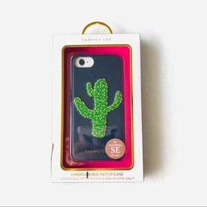 ❗️3/$15❗️iPhone SE Cactus Embroidered Patch Case